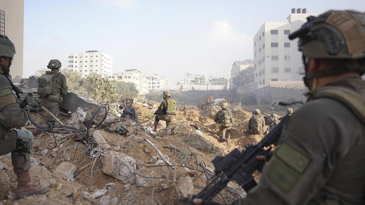 El ejército israelí halla un &quot;túnel fortificado&quot; de Hamás debajo del hospital Shifa de Gaza.