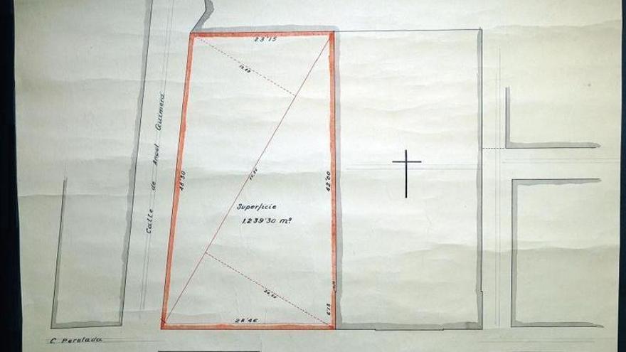 El document del mes de l’Arxiu de Roses mostra un plànol de l’antic cementiri de la parròquia de Santa Maria