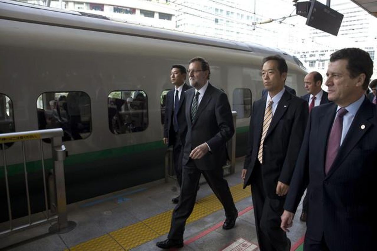 Mariano Rajoy, a l’arribar a Fukushima, aquest dijous. Mariano Rajoy, a l’arribar a Fukushima, aquest dijous.