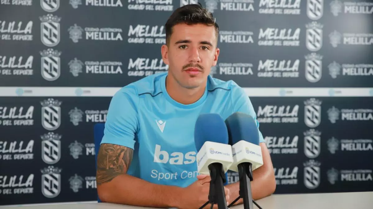 El Coria firma a Iván Ramos (Melilla) y renueva a Mercadal