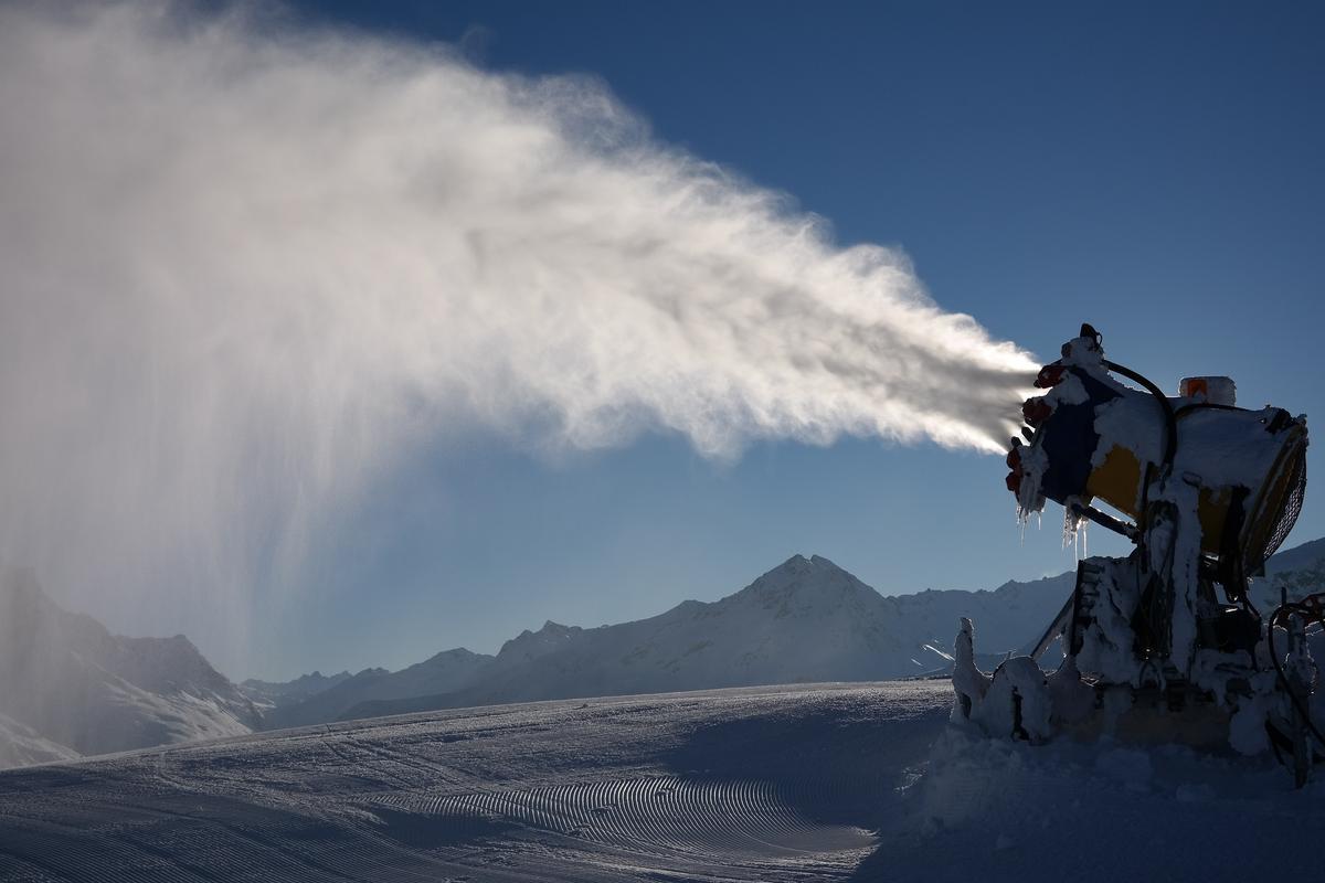 Los cañones de nieve consumen mucha energía