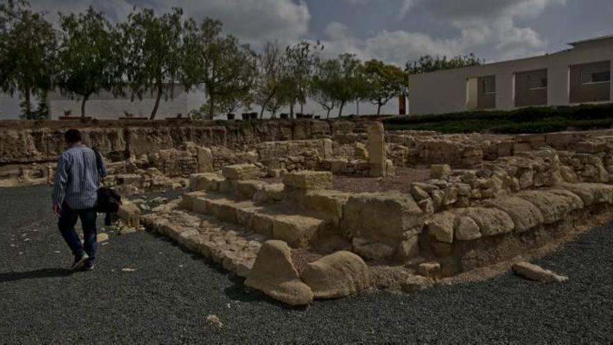 Imagen del foro romano que se encuentra delante del museo.