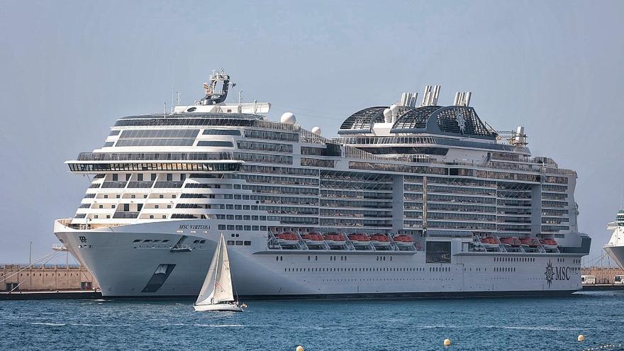 MSC ofertará cruceros semanales por Canarias por 100 euros con pensión completa