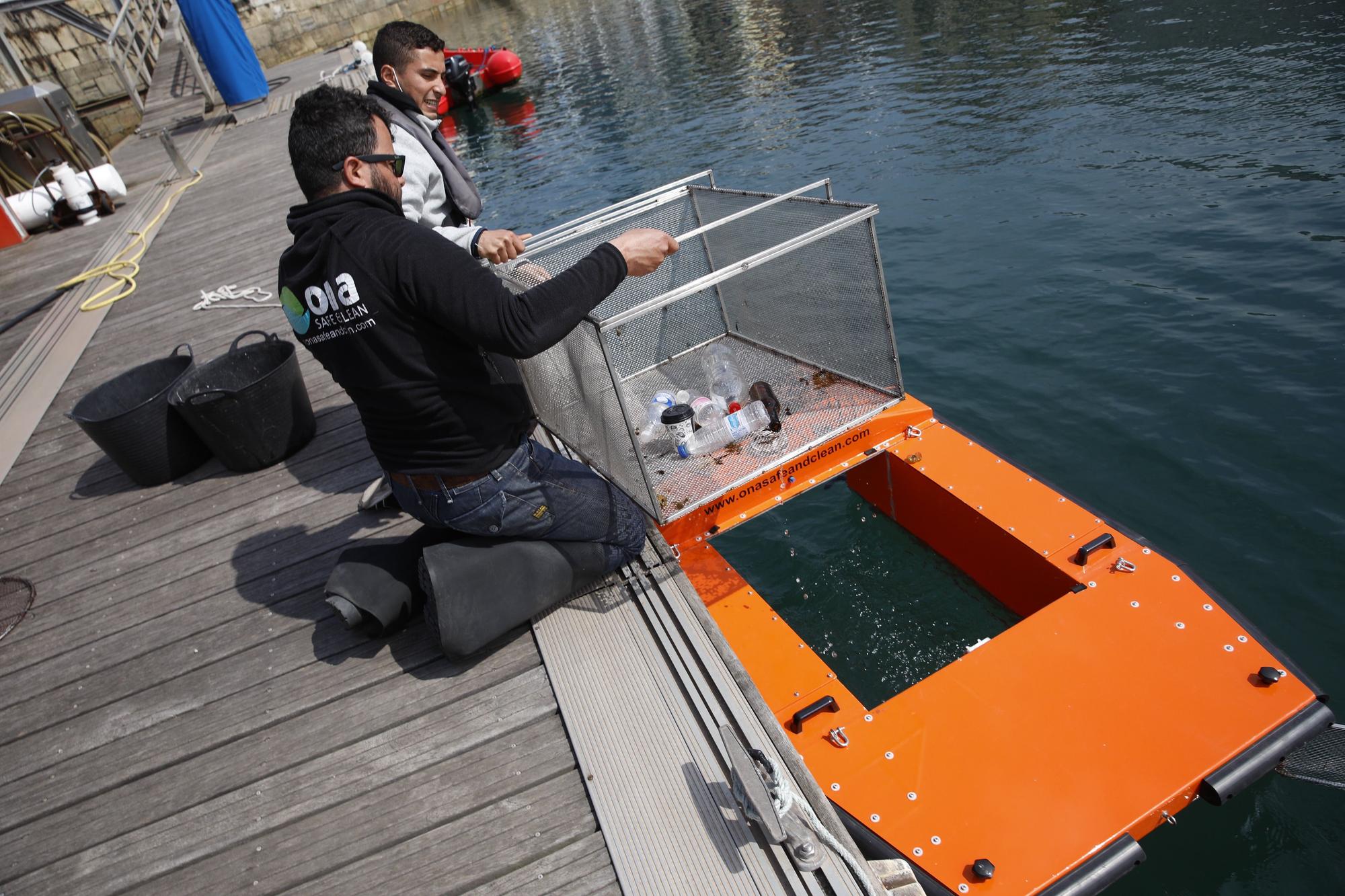 Una aspiradora para el mar: así es el dron que limpia la superficie del agua presentado en Gijón