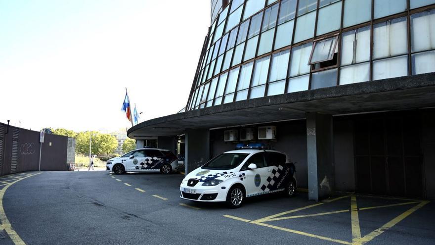 ¿Picaresca ante la falta de taxis por la noche?: cazado un profesional de otro concello en viajes nocturnos
