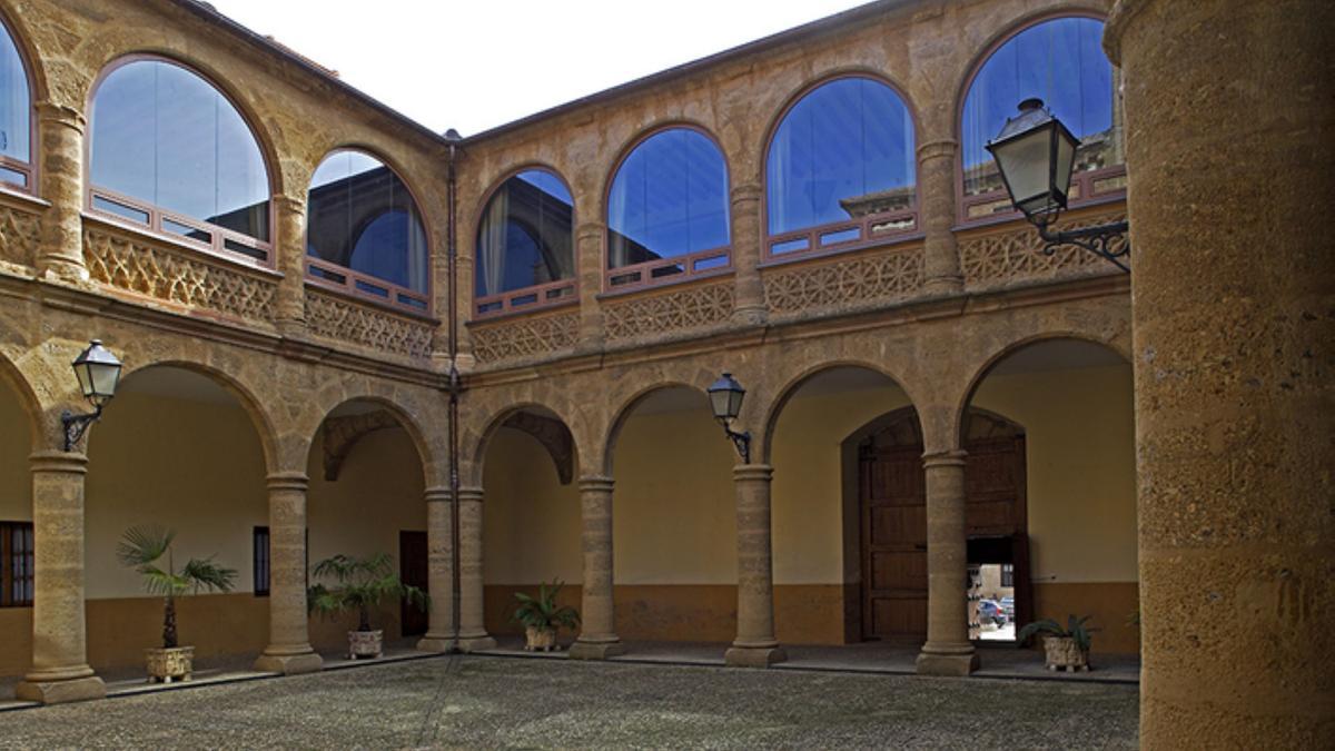 Interior del Hospital de la Piedad de Benavente. / E. P.