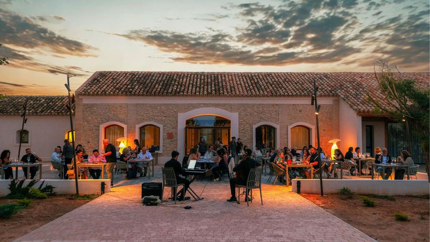 Maridaje musical bajo las estrellas en Finca Calderón
