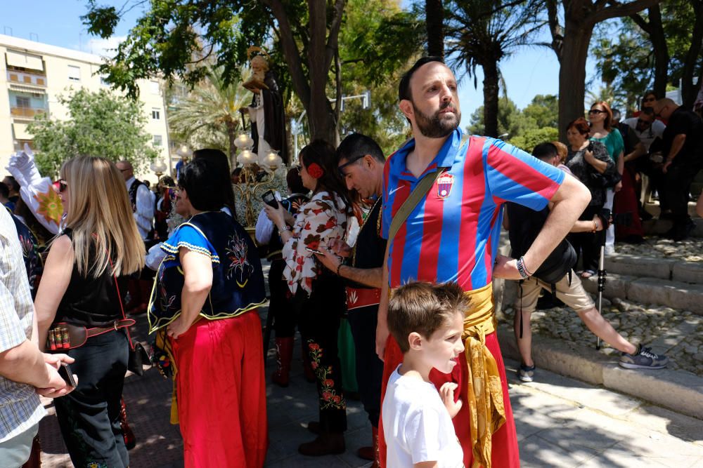 Traslado del santo en los Moros y Cristianos de Elda