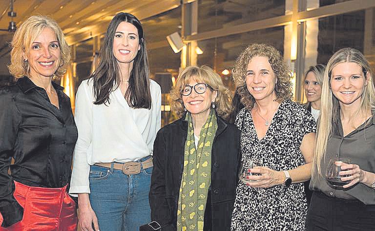 Malena Margarit, Carmen Haro, Gema Balaguer, Cati Mangiova y Anna Nilsson.