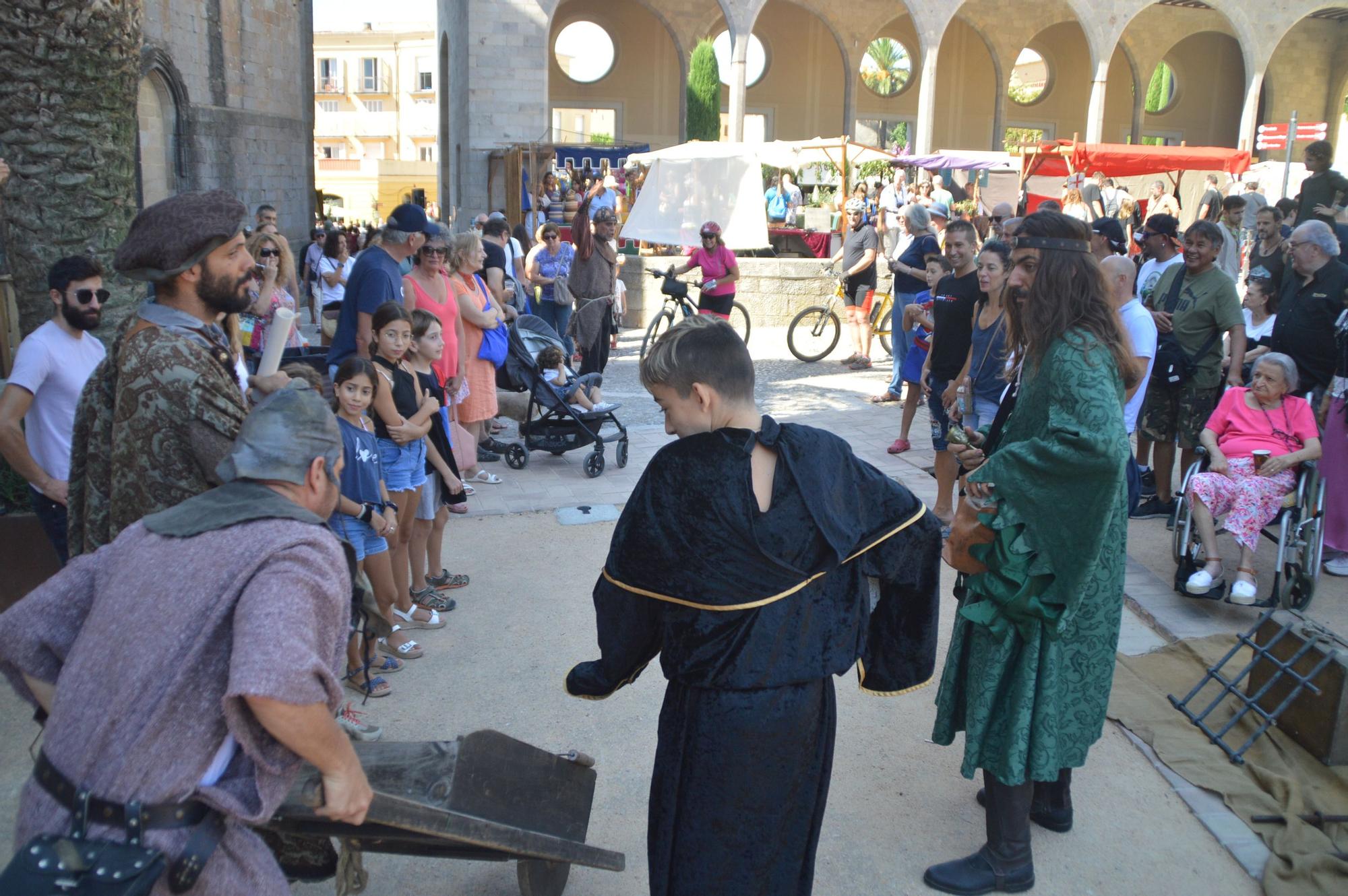 Castelló bull de gent amb el trentè festival Terra de Trobadors