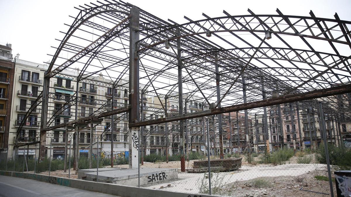 Estado actual de las obras de remodelación del mercado de la Abaceria Estado actual de las obras de remodelación del mercado de la Abaceria