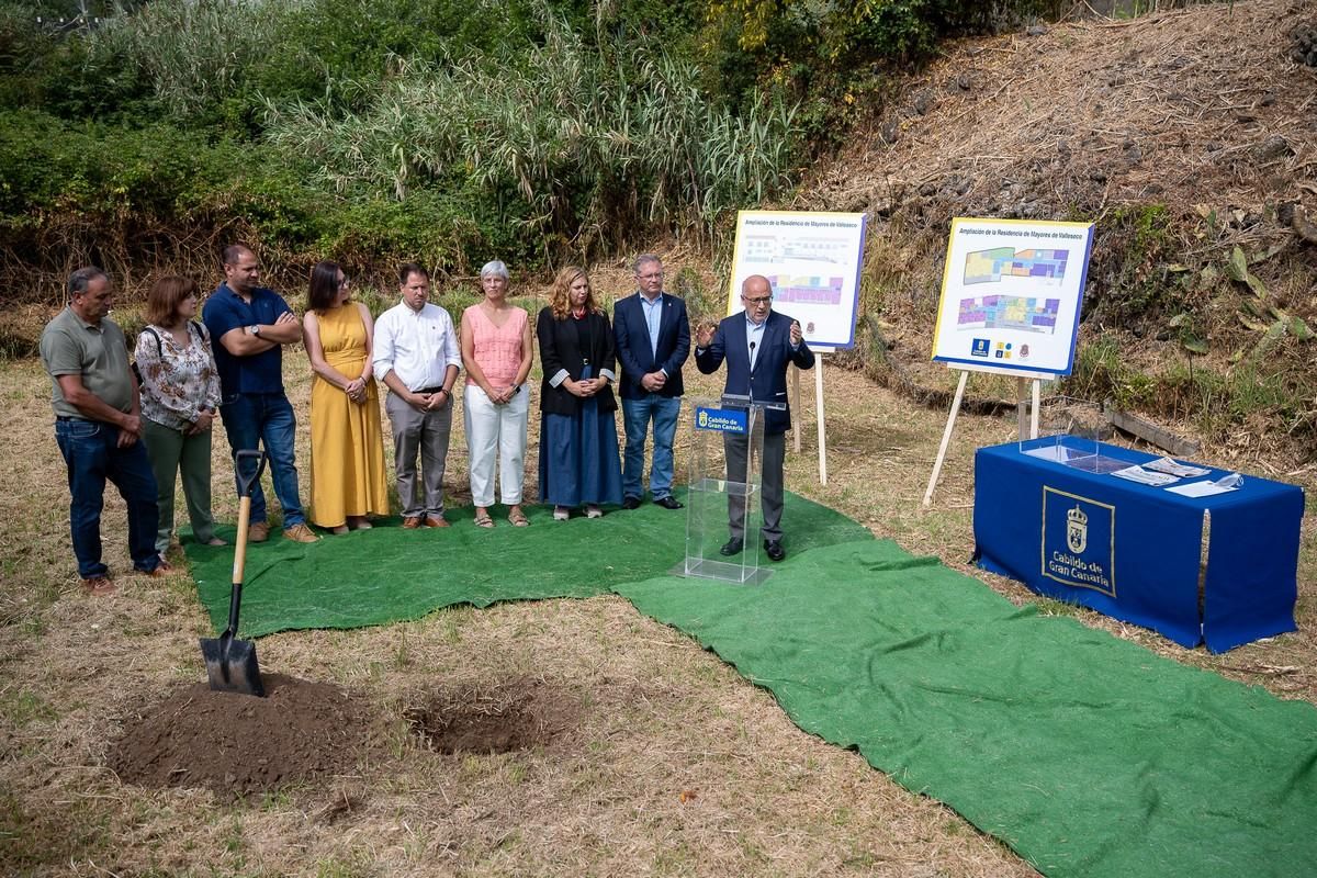 Colocación de la primera piedra de la ampliación de la Residencia de Mayores de Valleseco
