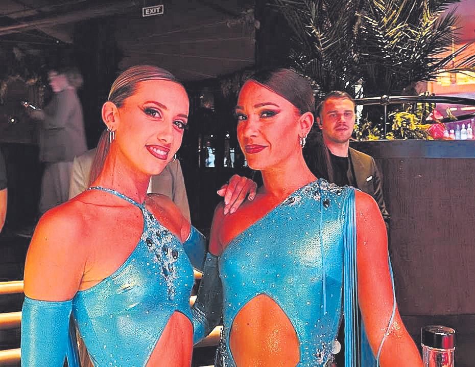 Olga Moral y Estefanía Roig.