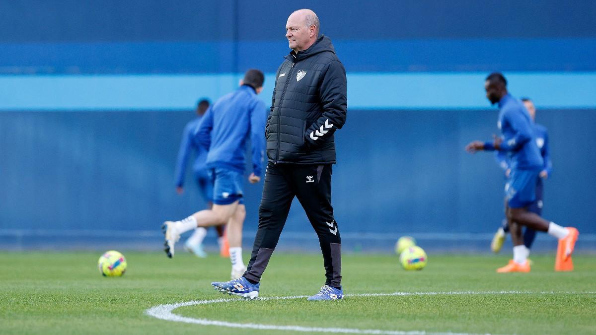 Pepe Mel deja de ser entrenador del Málaga