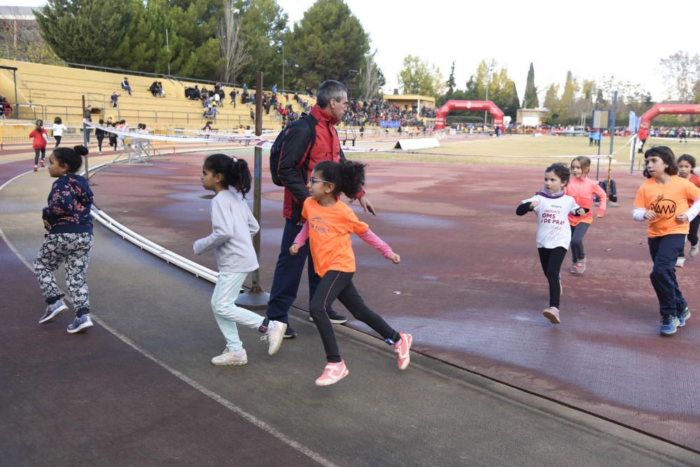 Uns 800 escolars donen relleu un any més al Cros de Manresa al Congost