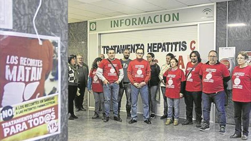 Encierro en el Hospital Provincial de afectados por la hepatitis C