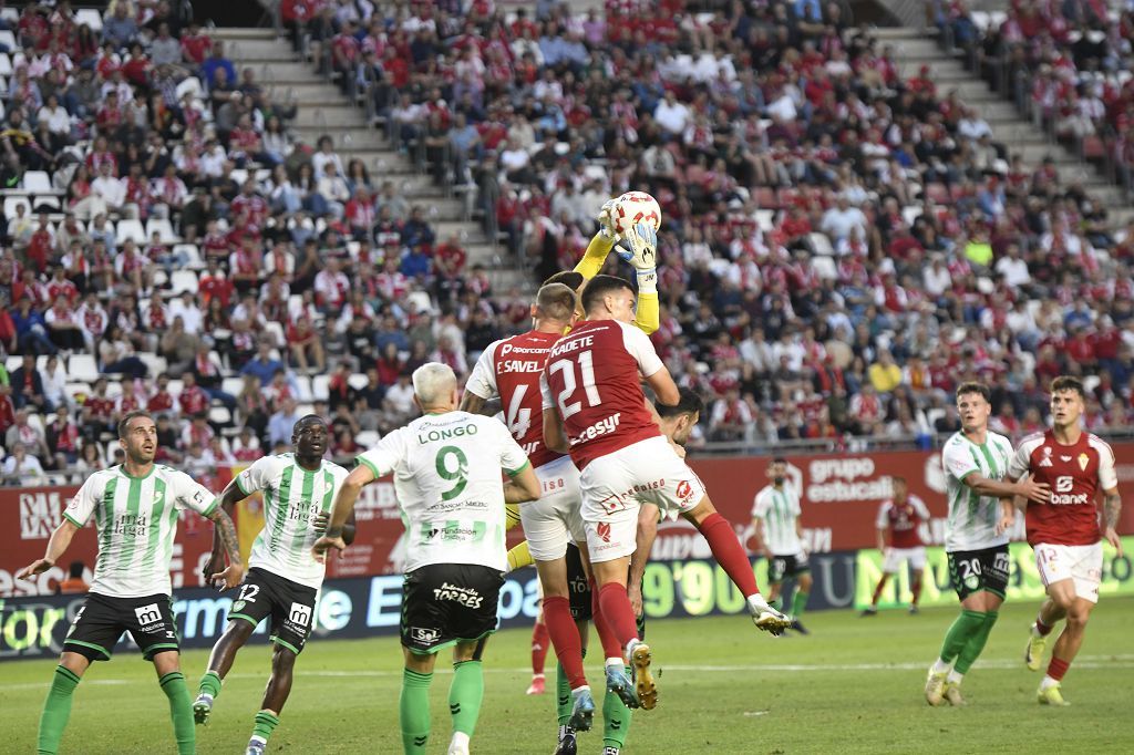 Las mejores imágenes del partido entre el Real Murcia y el Antequera