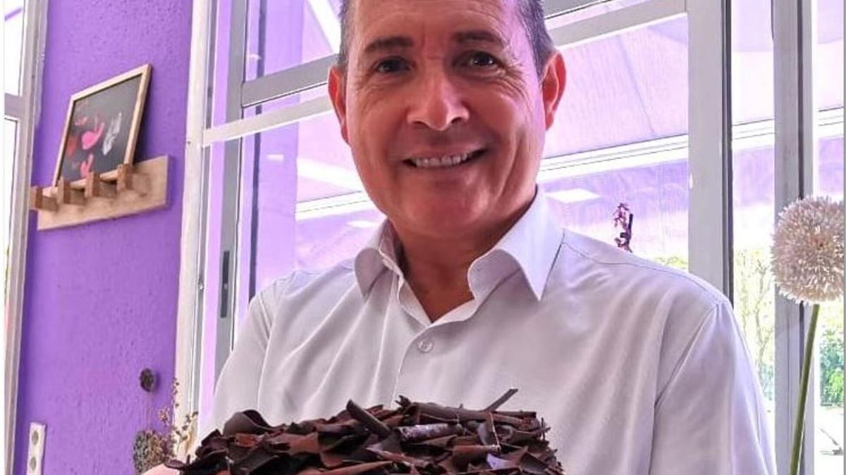 El alcalde de Xirivella se ofrece a llevar el postre a los vecinos que le inviten a cenar.