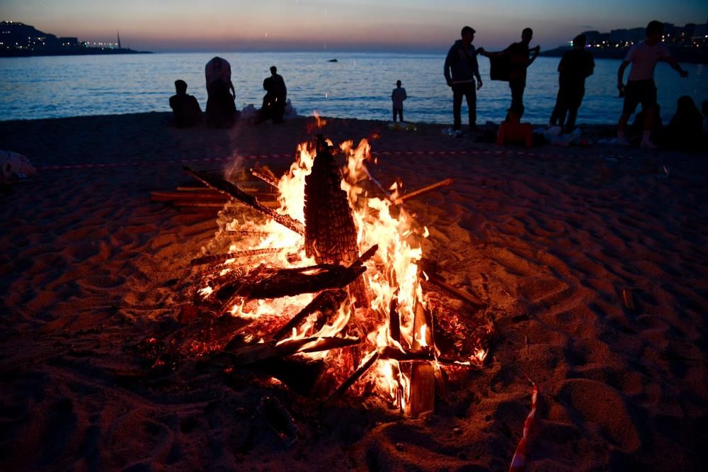 San Juan A Coruña 2019 | Las hogueras queman los malos augurios en la noche más corta del año