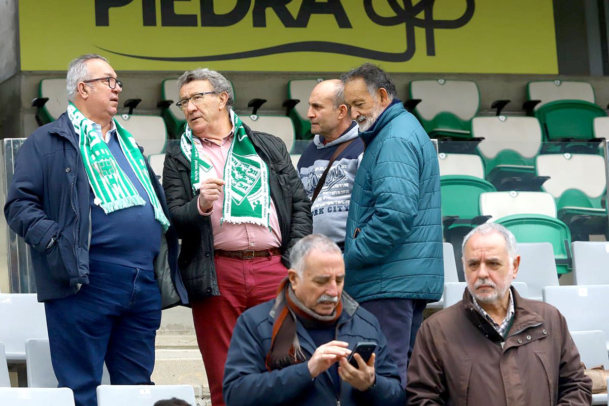 Las imágenes de la afición del Córdoba CF - Cultural Leonesa