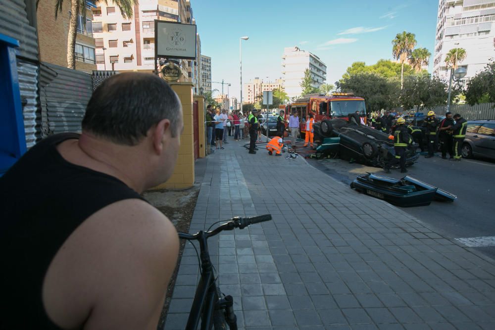 El vehículo de la mujer, de 71 años, ha volcado en la Avenida de la Condomina sobre las 9.30 horas