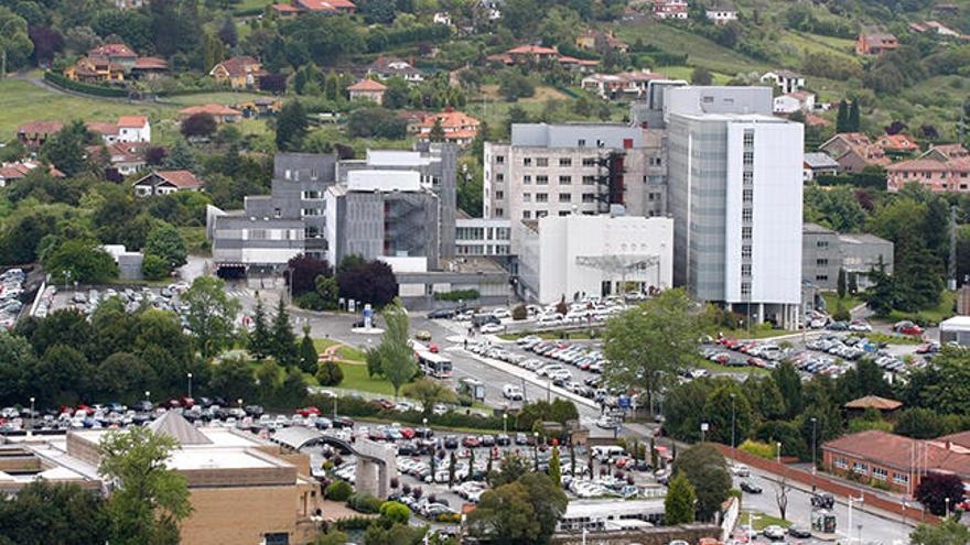 Los pacientes de Cabueñes podrán elegir los menús y los libros a través del televisor