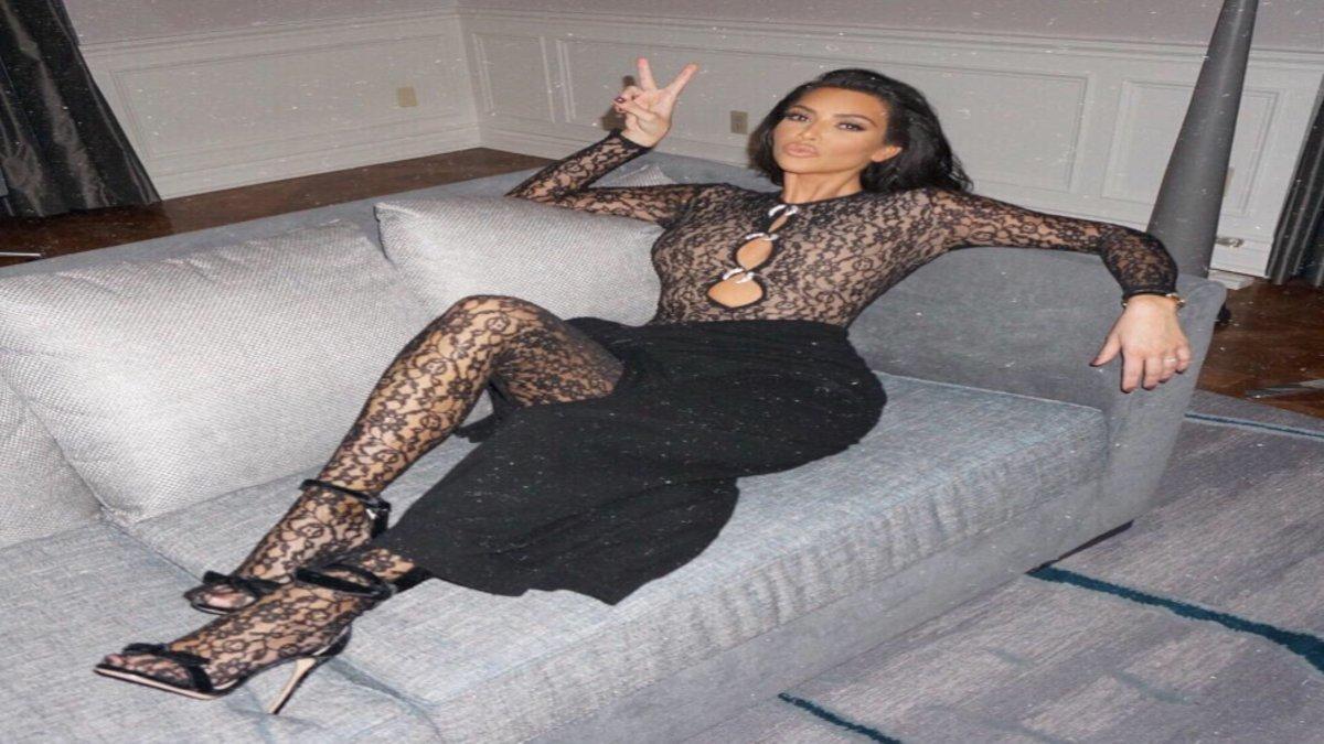 Kim Kardashian demuestra así su desinterés por la Super Bowl
