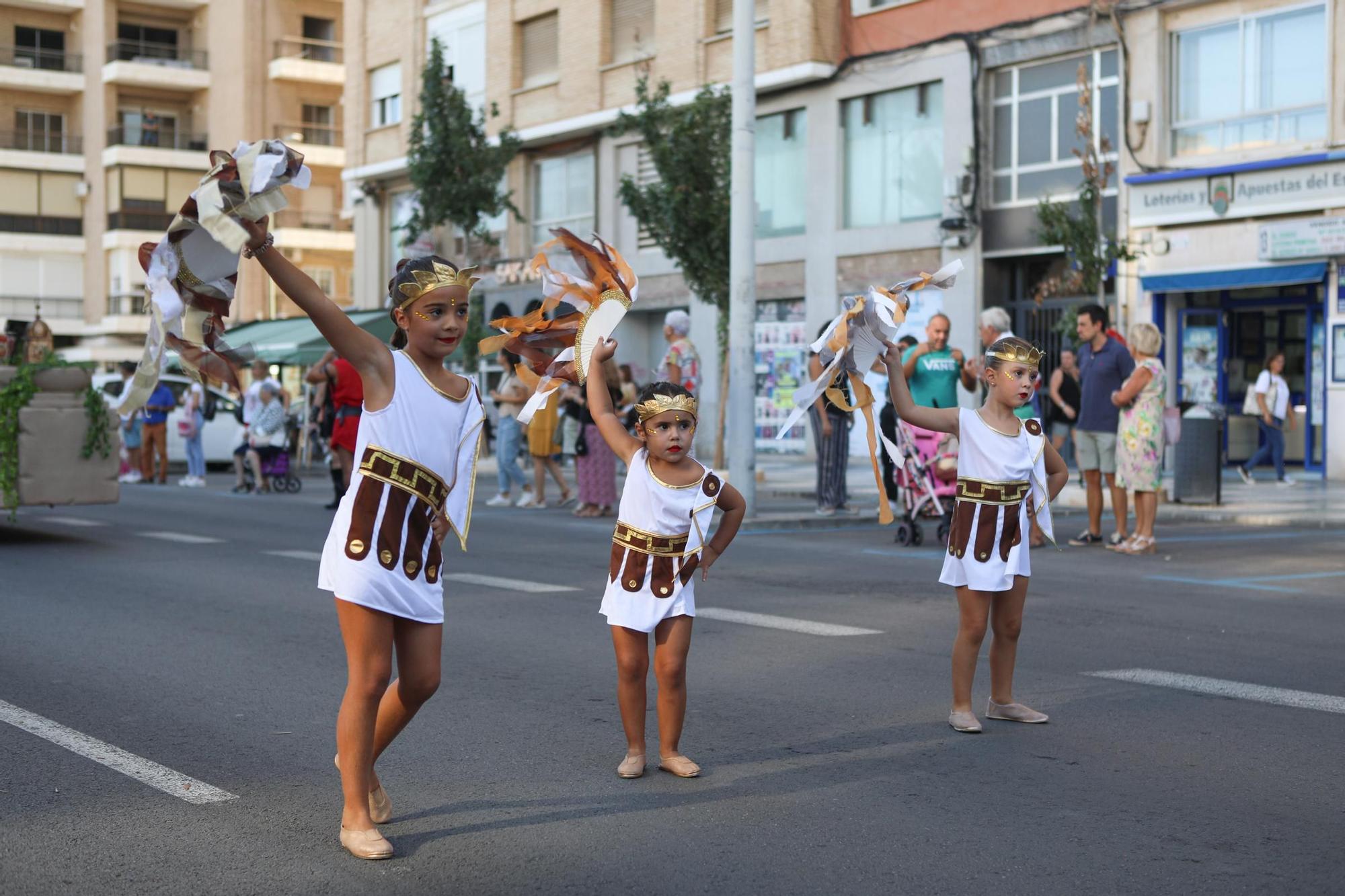 Las imágenes del desfile infantil de Carthagineses y Romanos 2023