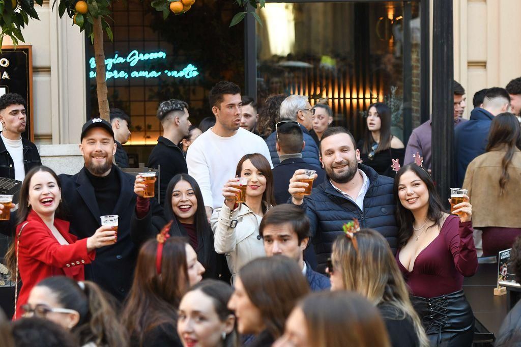 Murcia se echa a las calles durante el tardeo de Nochebuena