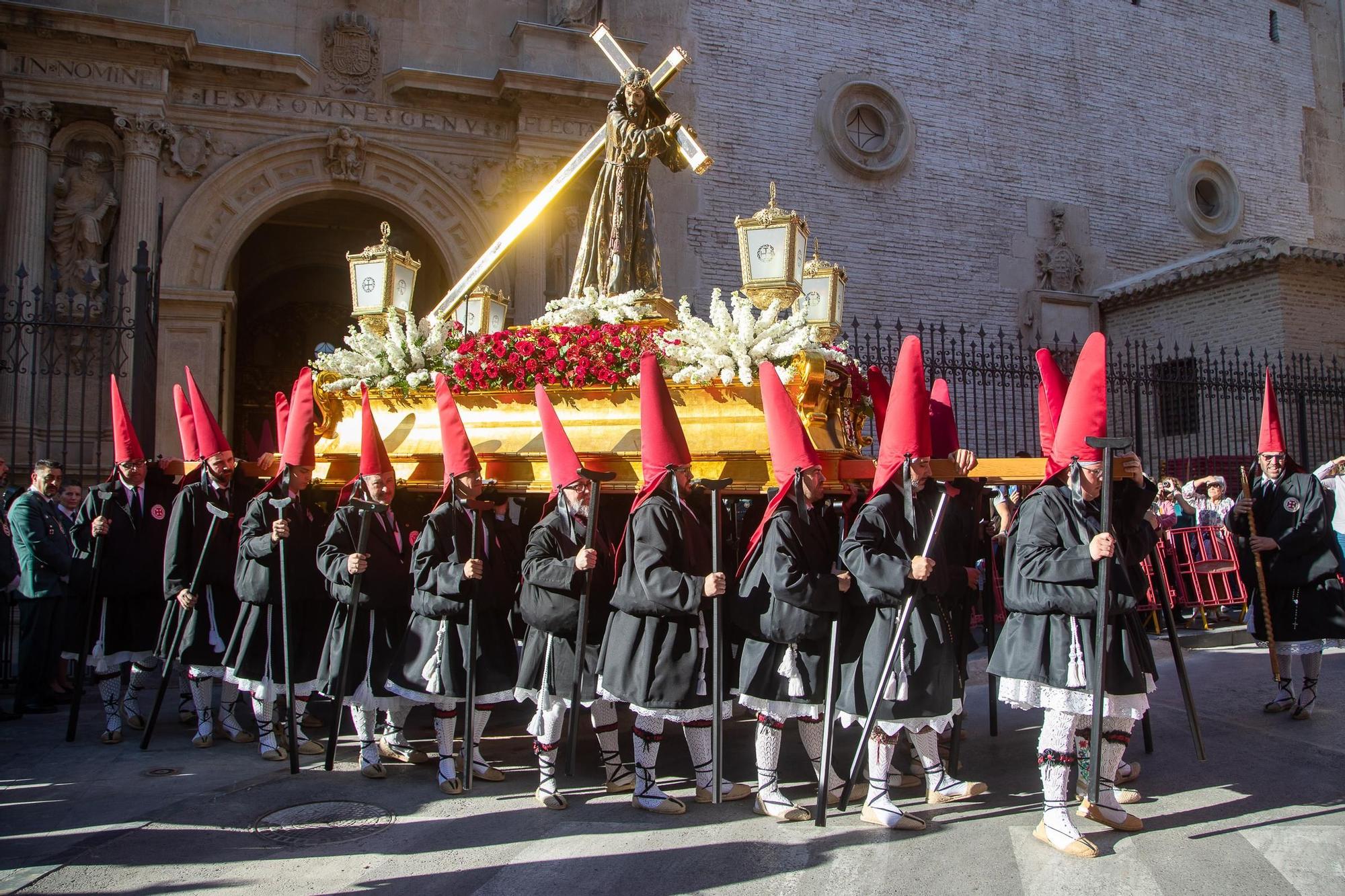 Las imágenes de las procesiones de Viernes Santo por la tarde en Murcia ...