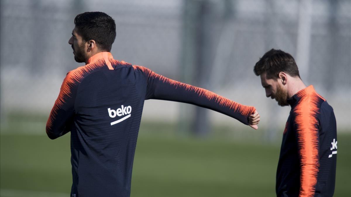 Suárez y Messi en el último entrenamiento del Barça.