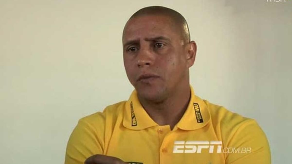 Roberto Carlos admira a Neymar