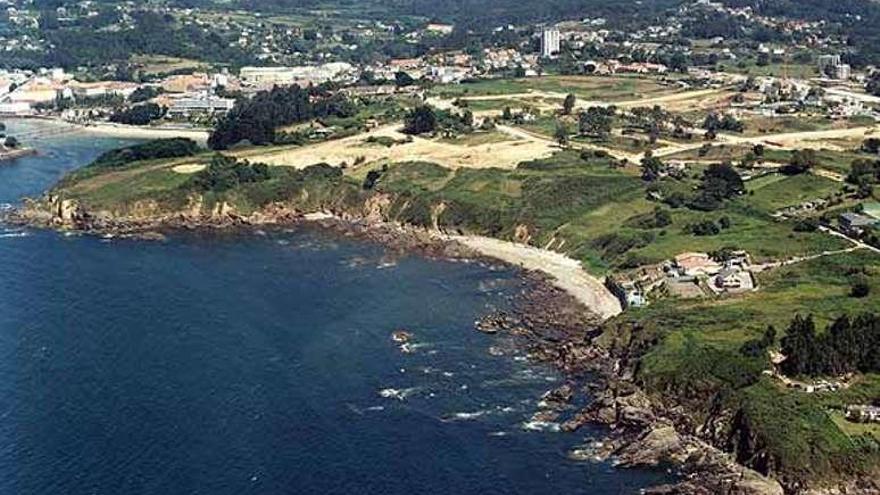 Vista aérea de la playa de Bastiagueiriño.