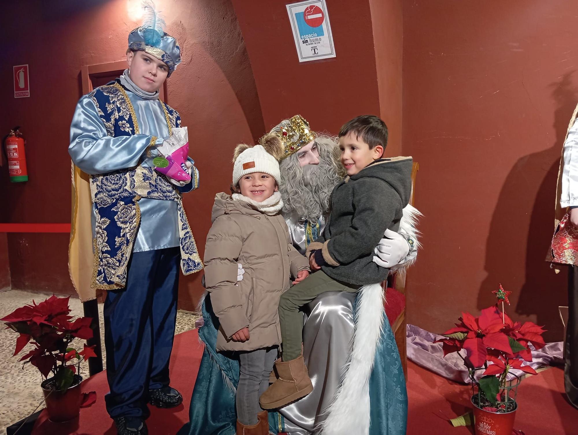 GALERÍA | Toro comparte sus deseos con los Reyes Magos