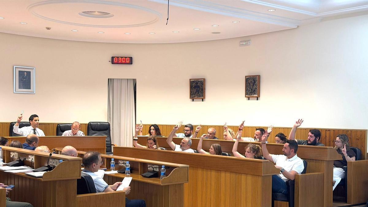 Voto del gobierno del PSPV en el pleno de junio que aprobó la nueva normativa urbanistica.