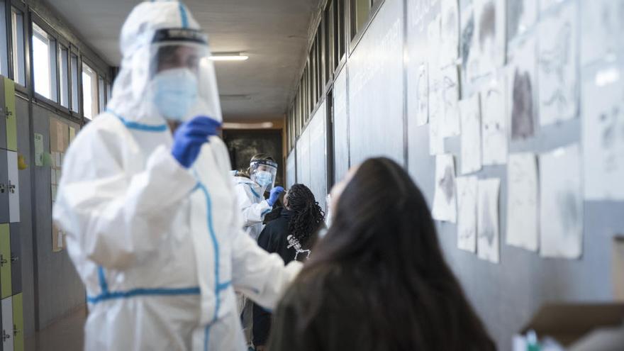 Cribratge massiu amb proves PCR a alumnes d&#039;ESO de l&#039;Escola Arrels de Solsona