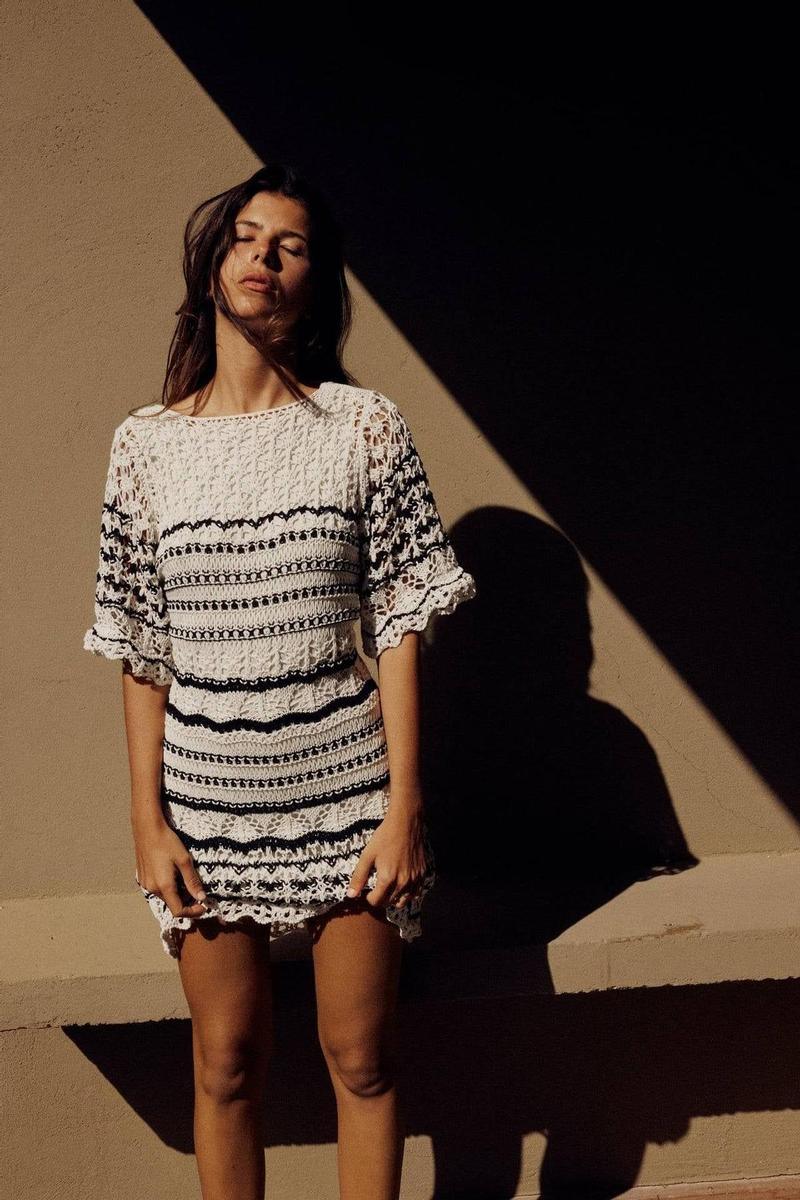 Vestido mini de punto crochet
