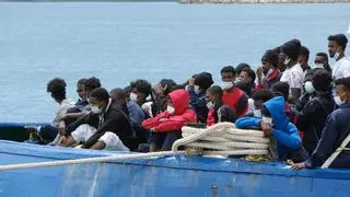 La política migratoria de Italia encalla tras la llegada de más de 100.000 migrantes en siete meses
