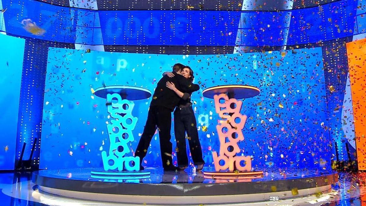 Rosa se alza como ganadora del bote más alto de 'Pasapalabra'