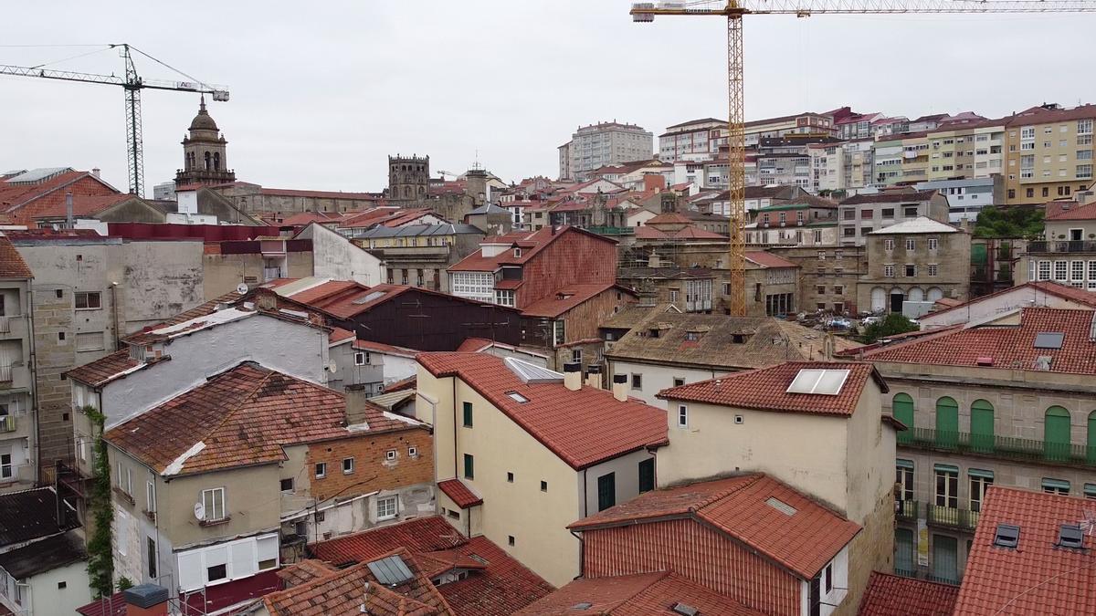 Casco Viejo de Ourense a vista de dron. 27 abril 2021. Fernando Casanova