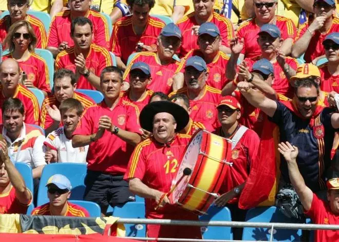 Manolo, el 'bombo' de España