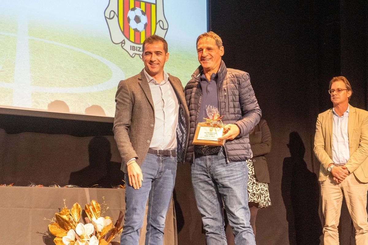 La Peña Deportiva celebra sus 90 años de historia con una emotiva gala llena de reconocimientos La Peña Deportiva celebra sus 90 años de historia con una emotiva gala llena de reconocimientos