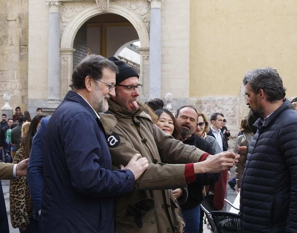 El paseo de Rajoy por el centro histórico de Córdoba