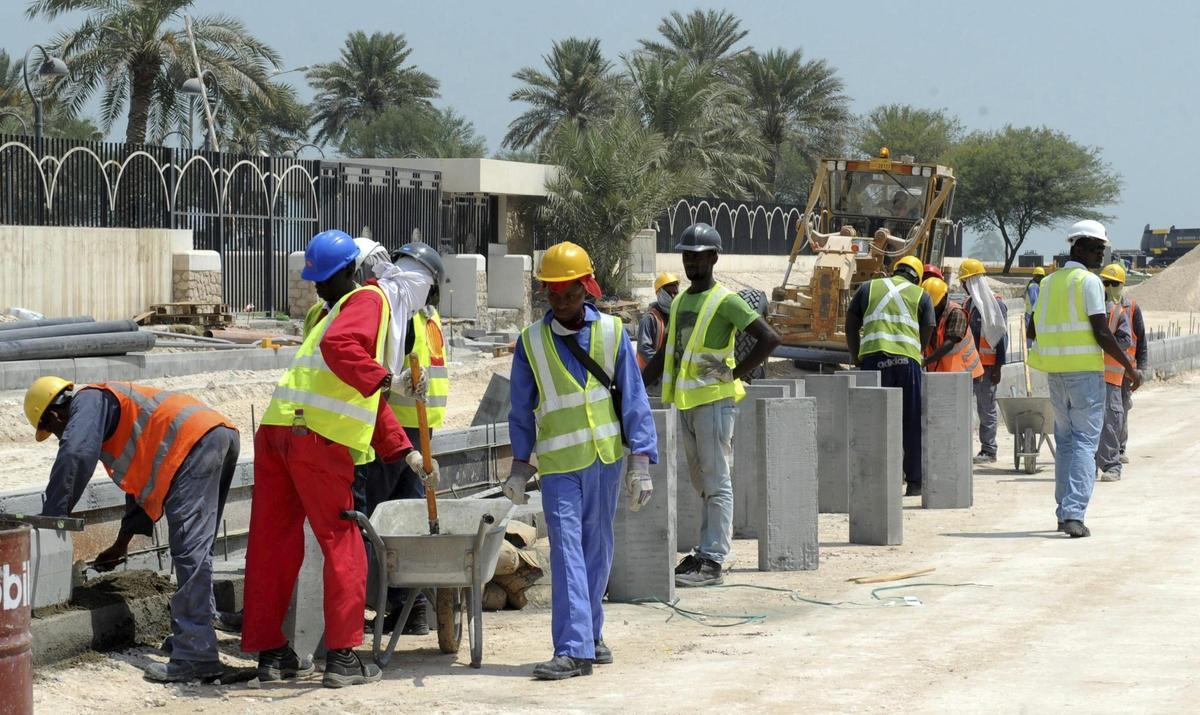 Trabajadores de la construcción en una obra pública, en una imagen de archivo.