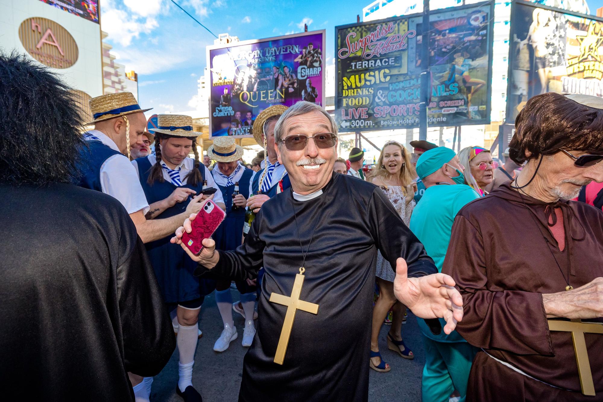 La "Fancy Dress" llena de disfraces Benidorm