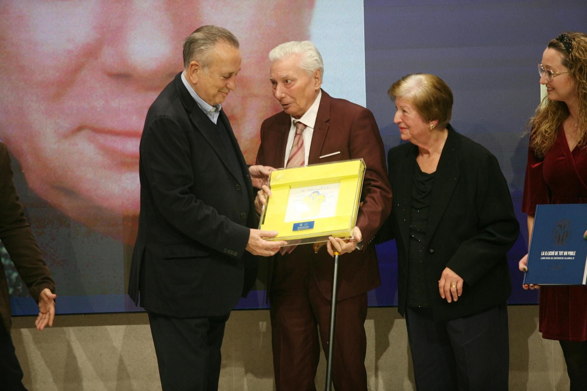 El homenaje a sus presidentes culmina los actos por el centenario del Villarreal