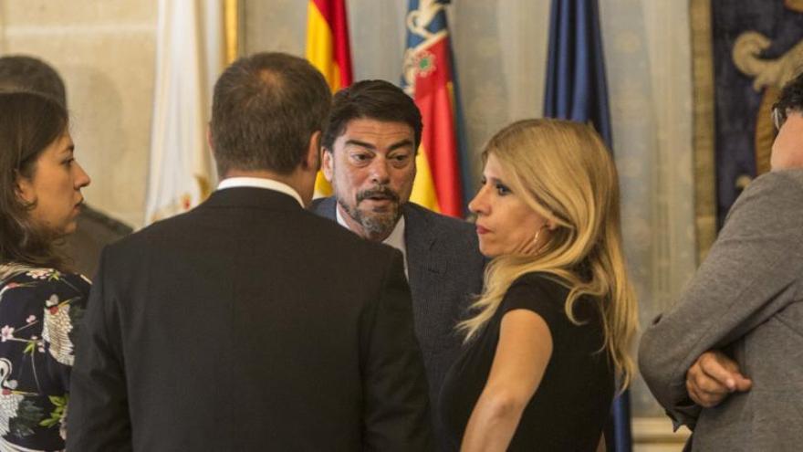 Barcala (PP), junto a los portavoces de los grupos de la oposición