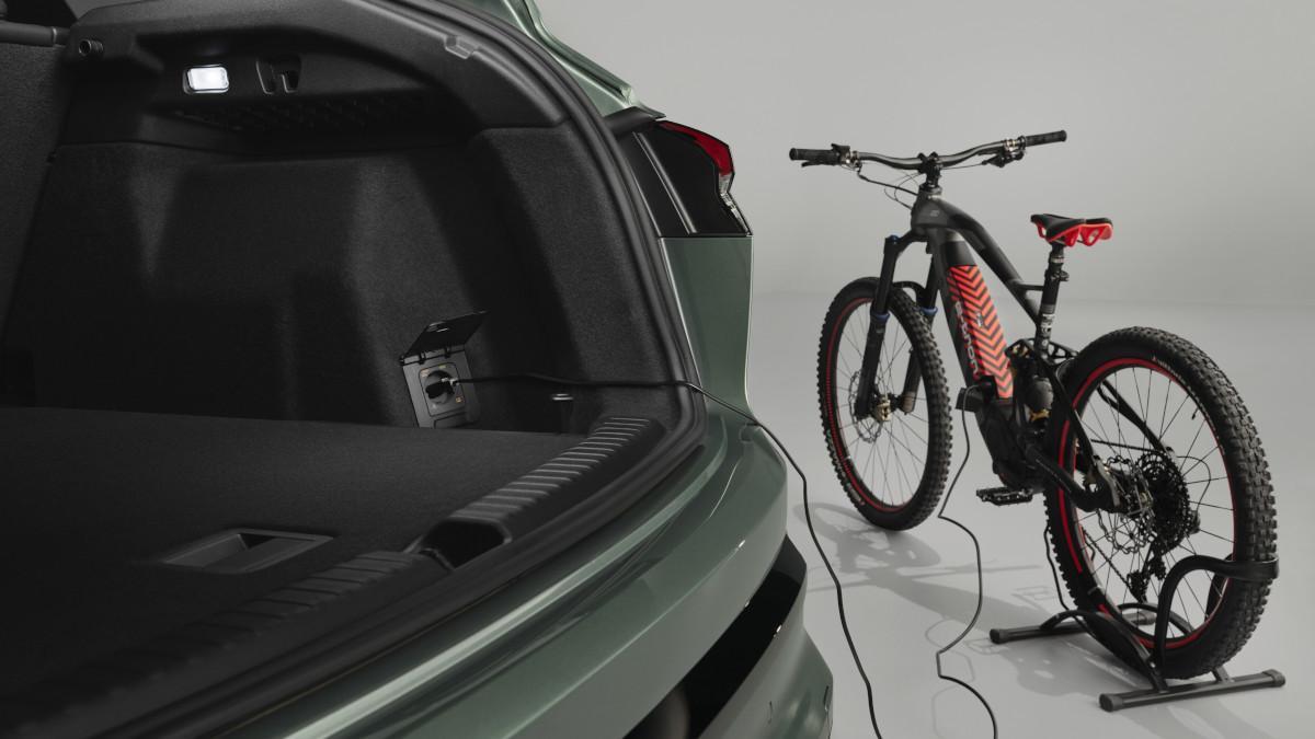Función Vehicle-to-Load (V2L) en el Audi Q4 e-tron