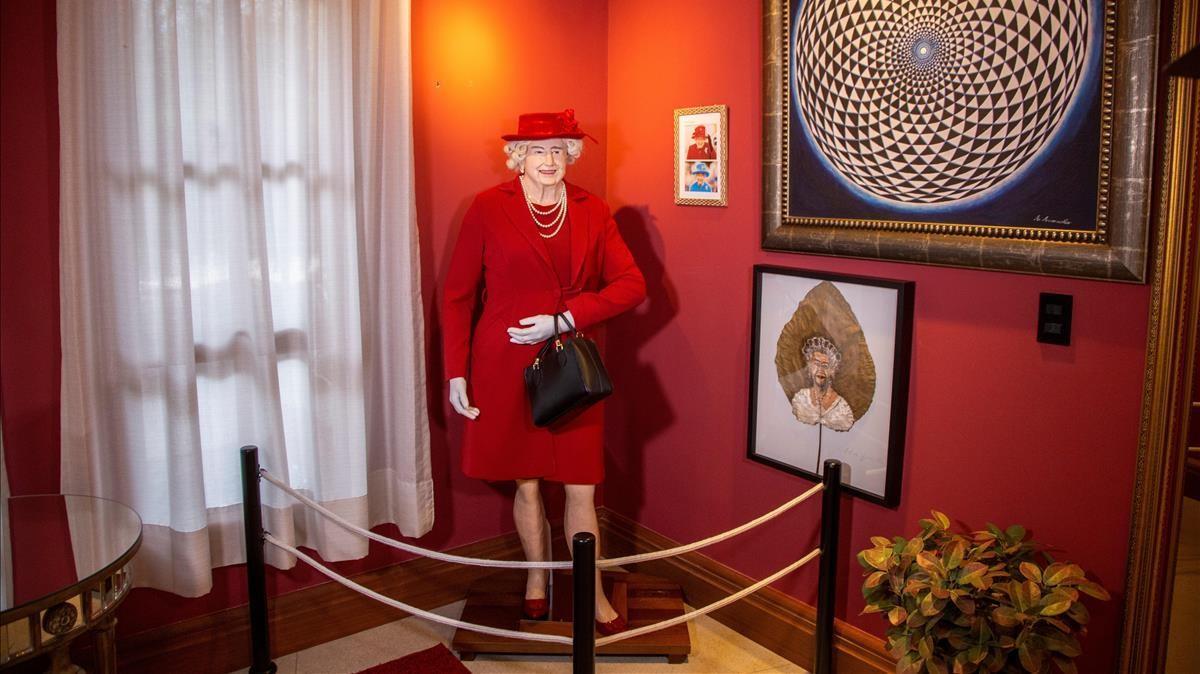 Isabel II, en el museo Arlindo de Rolandia.