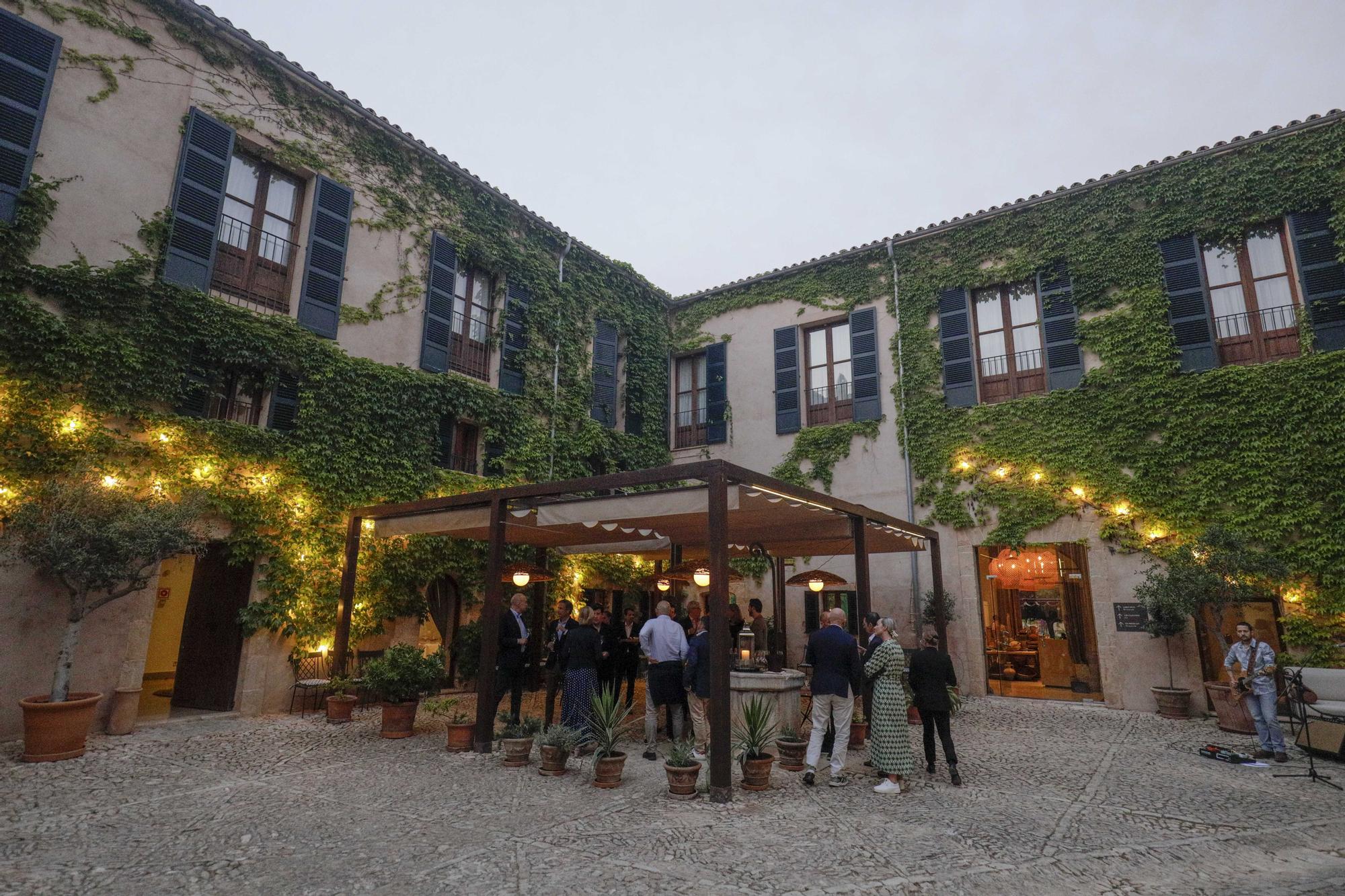 Andreu Genestra muestra la cocina y los secretos de su nuevo restaurante en Llucmajor